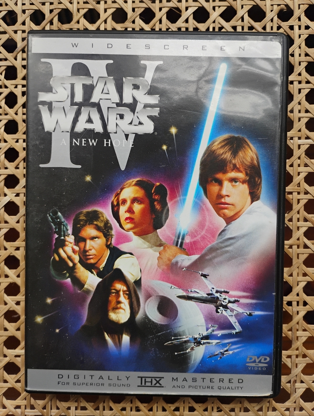 Star Wars IV: A New Hope DVD - Classic Sci‑Fi Movie